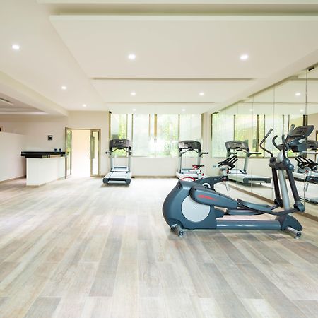 Palmarena Rooms & Residences - Long Stay Comfort With Parking, Sauna, Gym & Pool - Steps From 5Th Avenue Плая-дель-Кармен Экстерьер фото